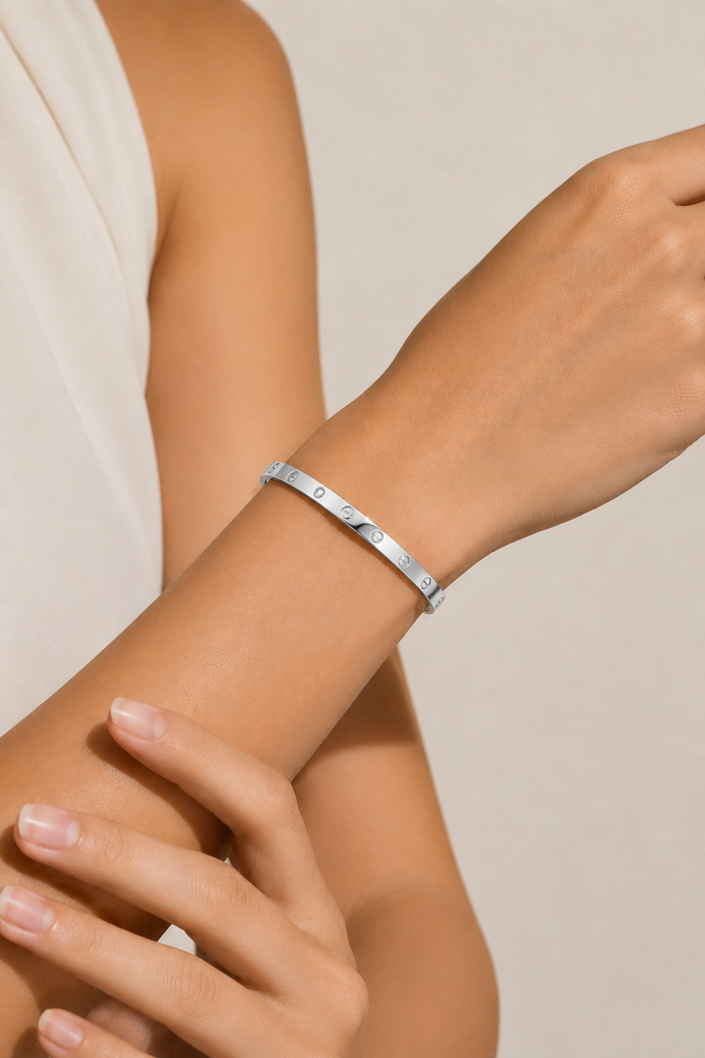 Bracelete Cartier liso Prata